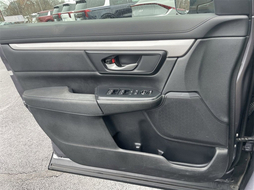 Used 2019 Honda CR-V LX image 19
