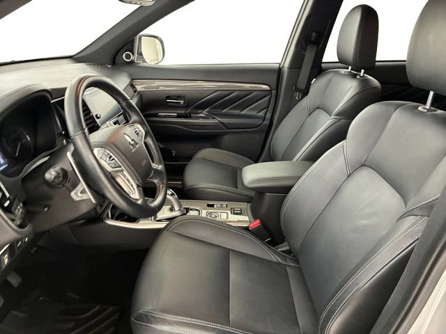 Used 2019 Mitsubishi Outlander GT AWD/4WD image 12