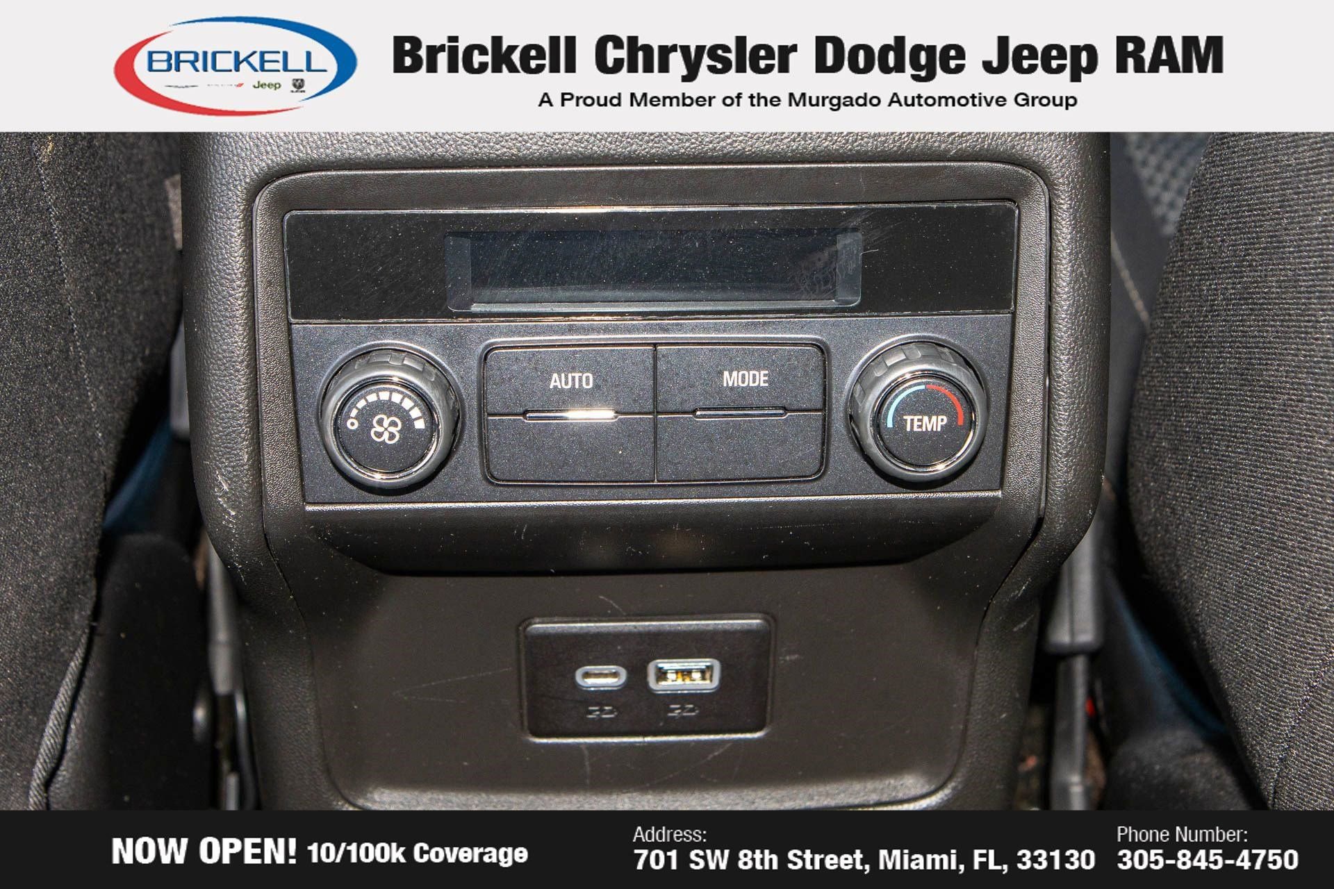 Used 2023 GMC Acadia SLE image 20