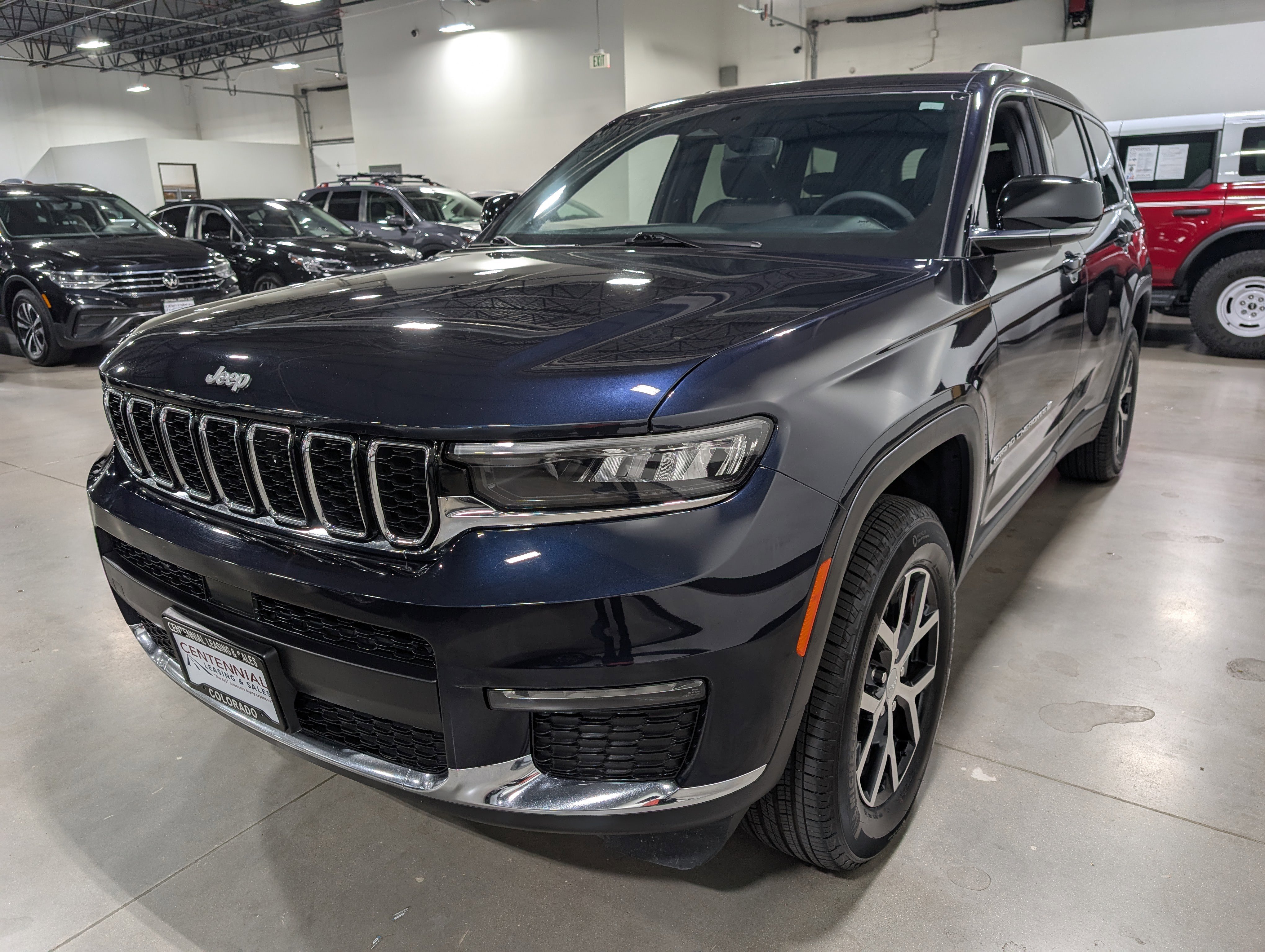 Used 2024 Jeep Grand Cherokee L Limited w/ Trailer Tow Package image 3