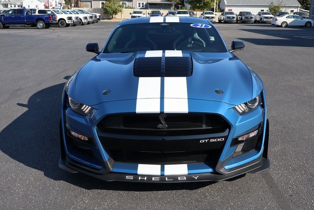 Used 2021 Ford Mustang Shelby GT500 w/ Carbon Fiber Track Pack image 13