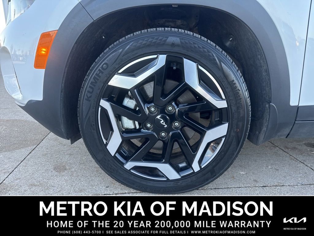 Used 2024 Kia Seltos SX w/ SX Sunroof Package image 10