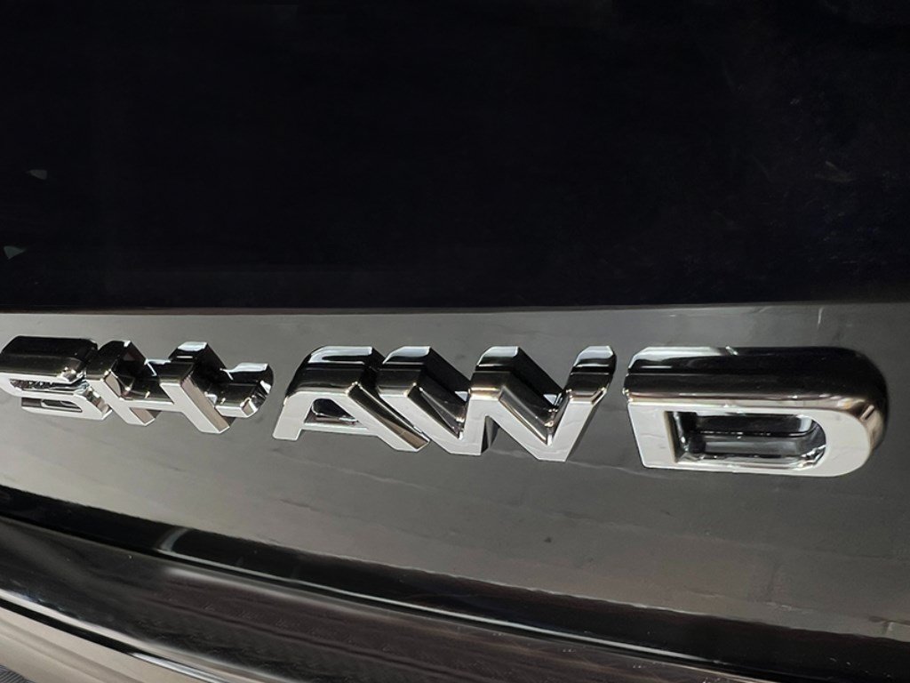 New 2026 Acura MDX SH-AWD image 12