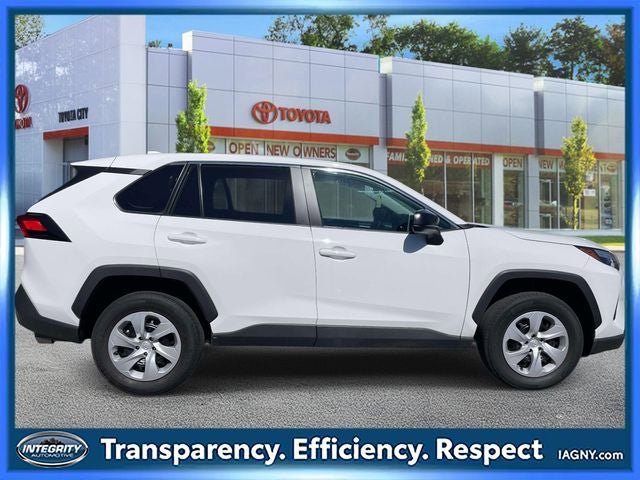Certified 2025 Toyota RAV4 LE AWD/4WD image 5