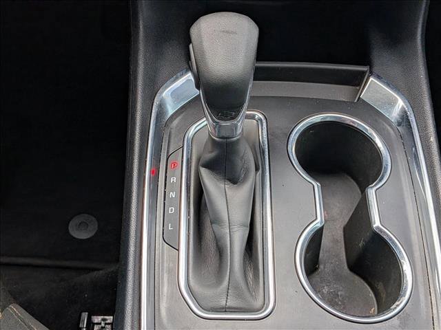 Used 2021 Chevrolet Traverse LT image 16