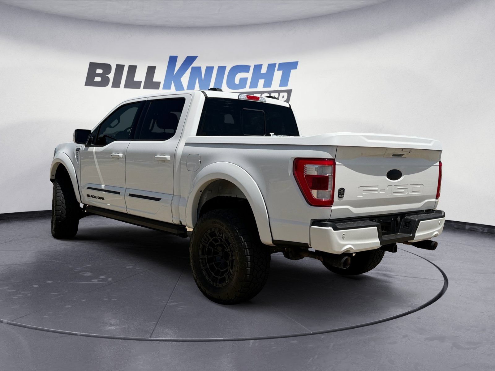 Used 2023 Ford F150 Lariat w/ Equipment Group 502A High AWD/4WD image 3