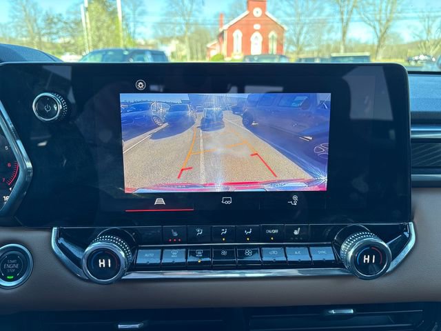 Used 2024 GMC Canyon AT4 image 17