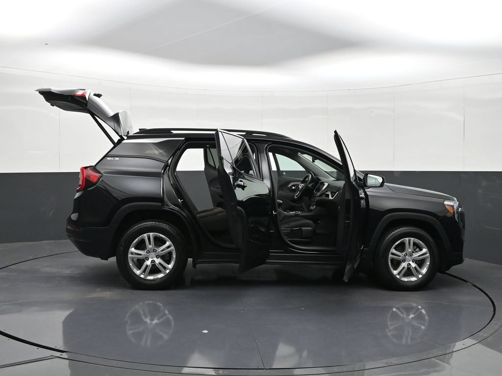 Certified 2023 GMC Terrain SLE w/ Driver Convenience Package AWD/4WD image 41