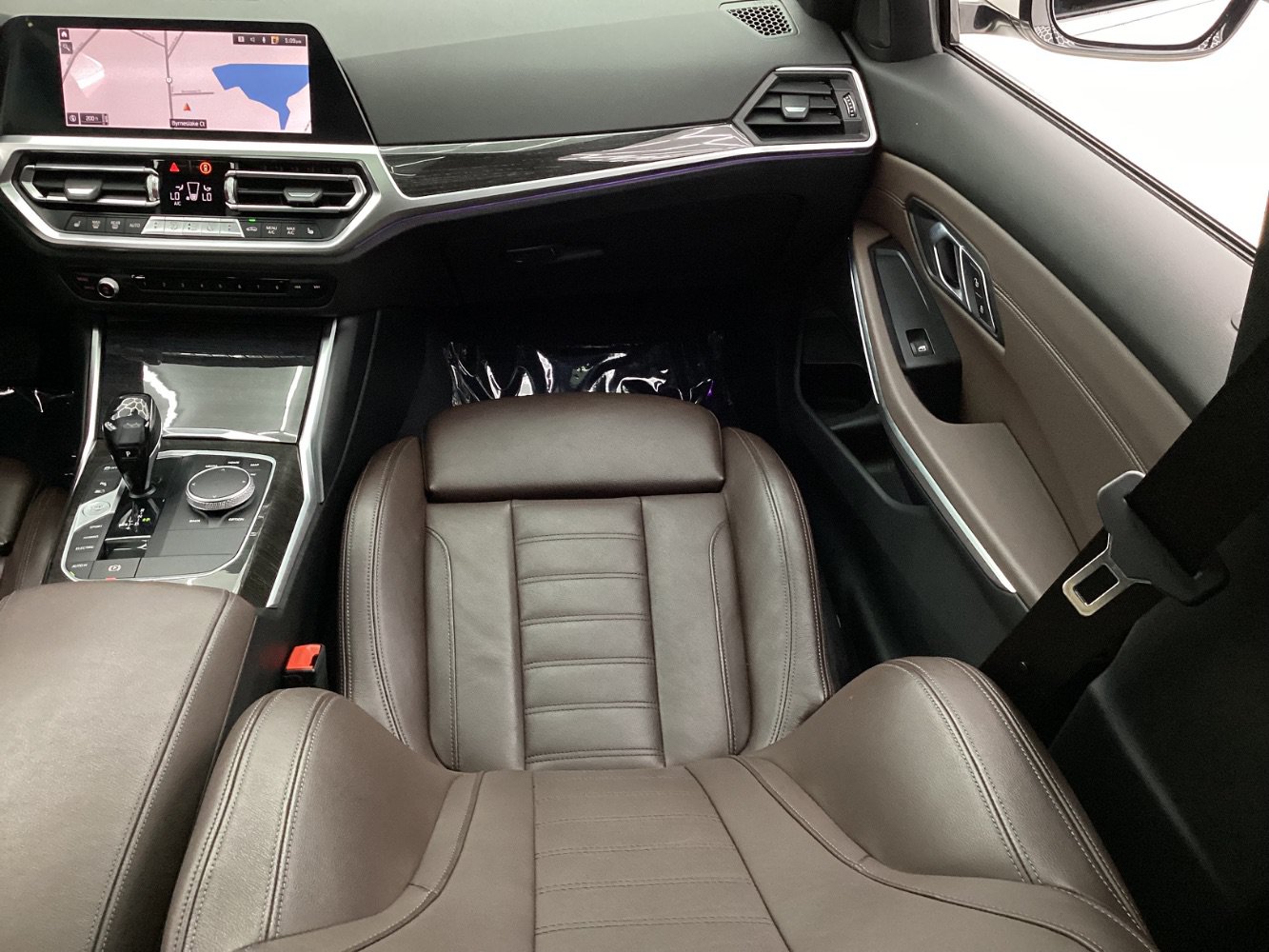 Used 2021 BMW 330e xDrive w/ Convenience Package AWD/4WD image 29