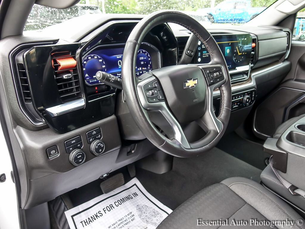 Used 2022 Chevrolet Silverado 1500 LT AWD/4WD image 12