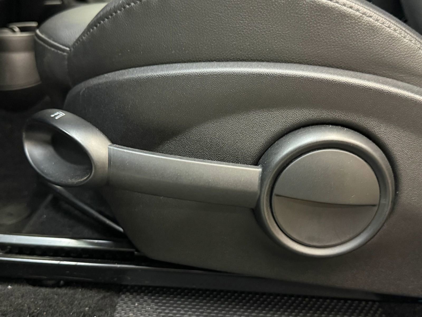 Used 2014 MINI Cooper Paceman S image 26