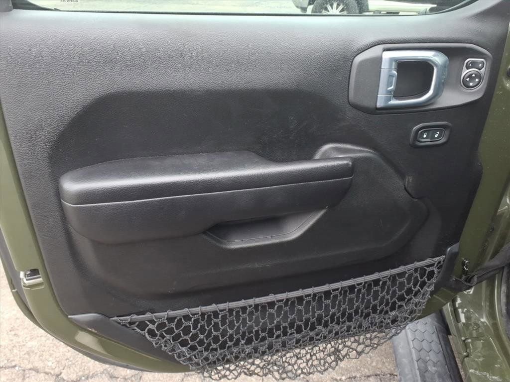 Used 2021 Jeep Wrangler Unlimited Sport image 22