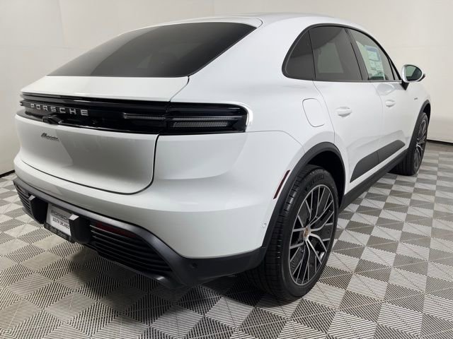 New 2025 Porsche Macan Electric image 9