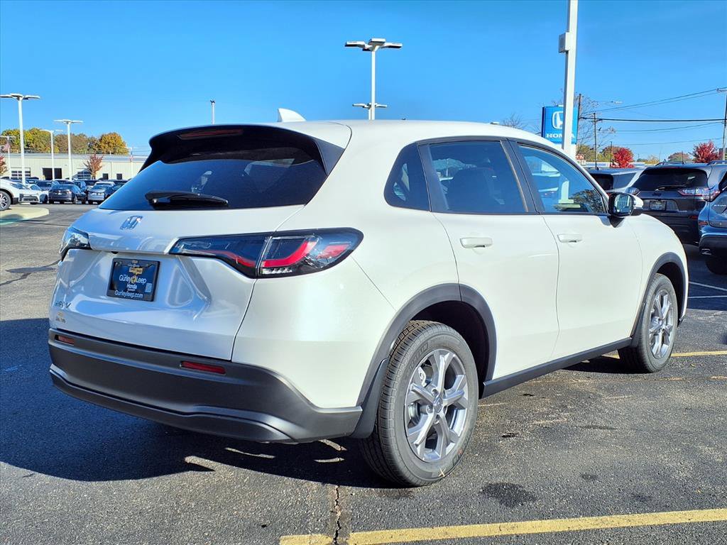 New 2026 Honda HR-V LX image 9