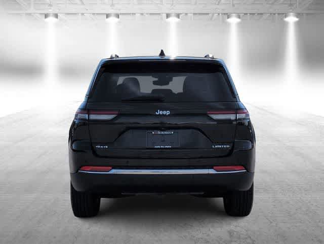 Used 2023 Jeep Grand Cherokee Limited AWD/4WD image 7