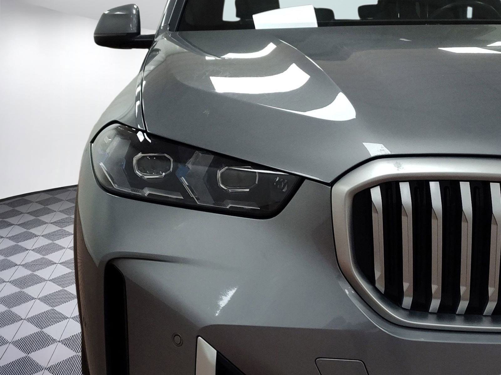 Certified 2025 BMW X5 xDrive50e image 10