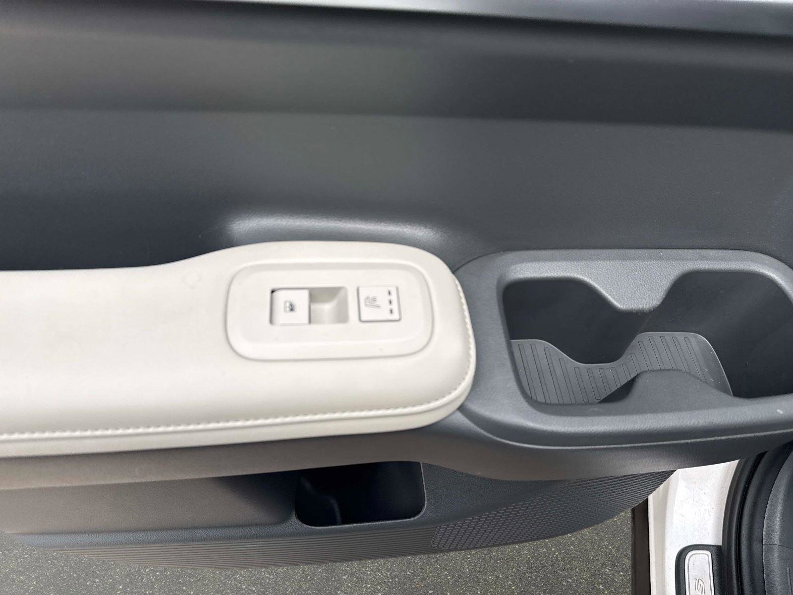 Used 2024 Hyundai Santa Fe Calligraphy image 12