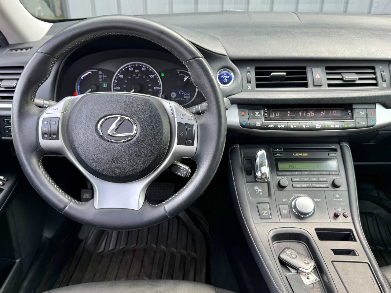 Used 2011 Lexus CT 200h Premium FWD image 10