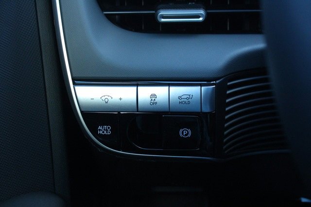 New 2024 Hyundai Ioniq 5 SEL image 30