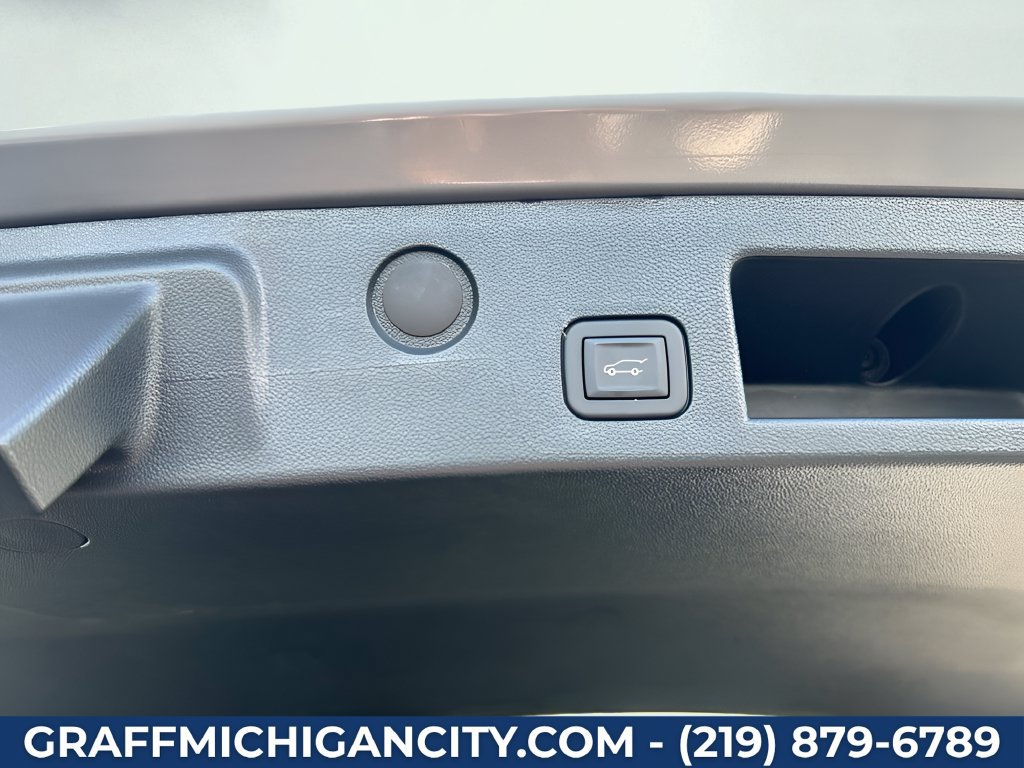 New 2027 Chevrolet Equinox RS w/ Safety and Technology Package AWD/4WD image 38