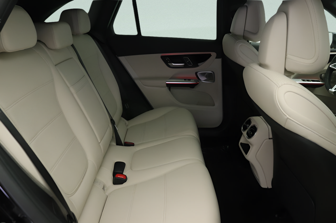 Certified 2025 Mercedes-Benz GLC 350e 4MATIC image 29
