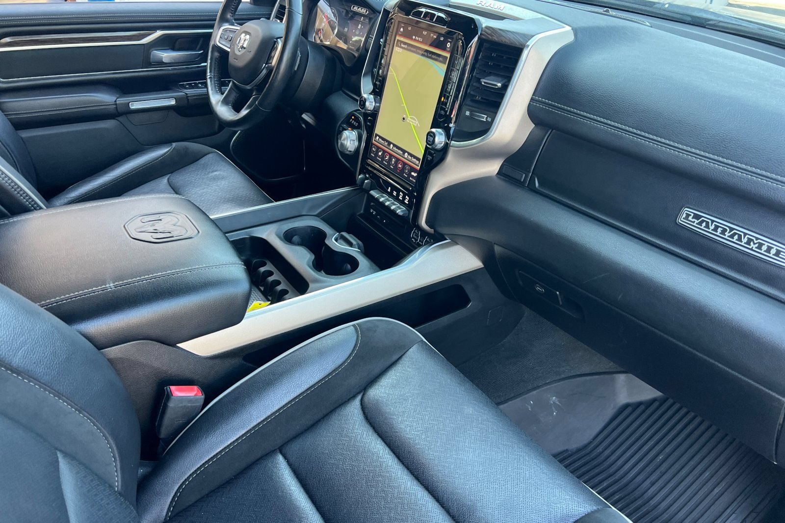Used 2019 RAM 1500 Laramie AWD/4WD image 16
