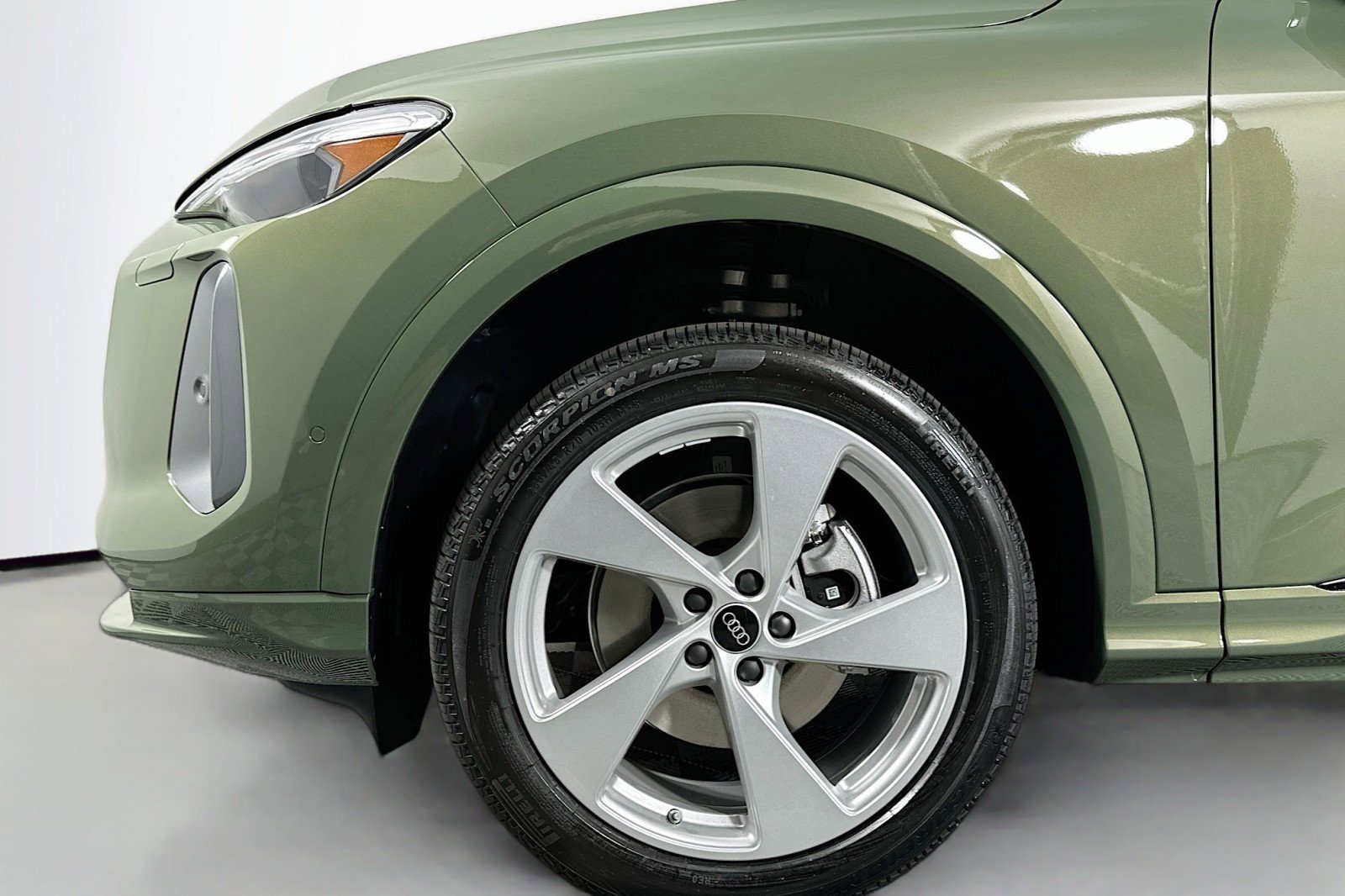 New 2025 Audi Q5 Premium Plus image 11