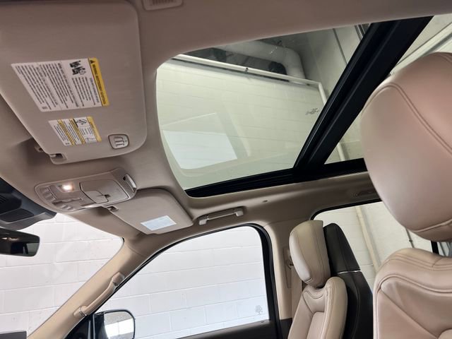 Used 2022 Lincoln Navigator Reserve image 15