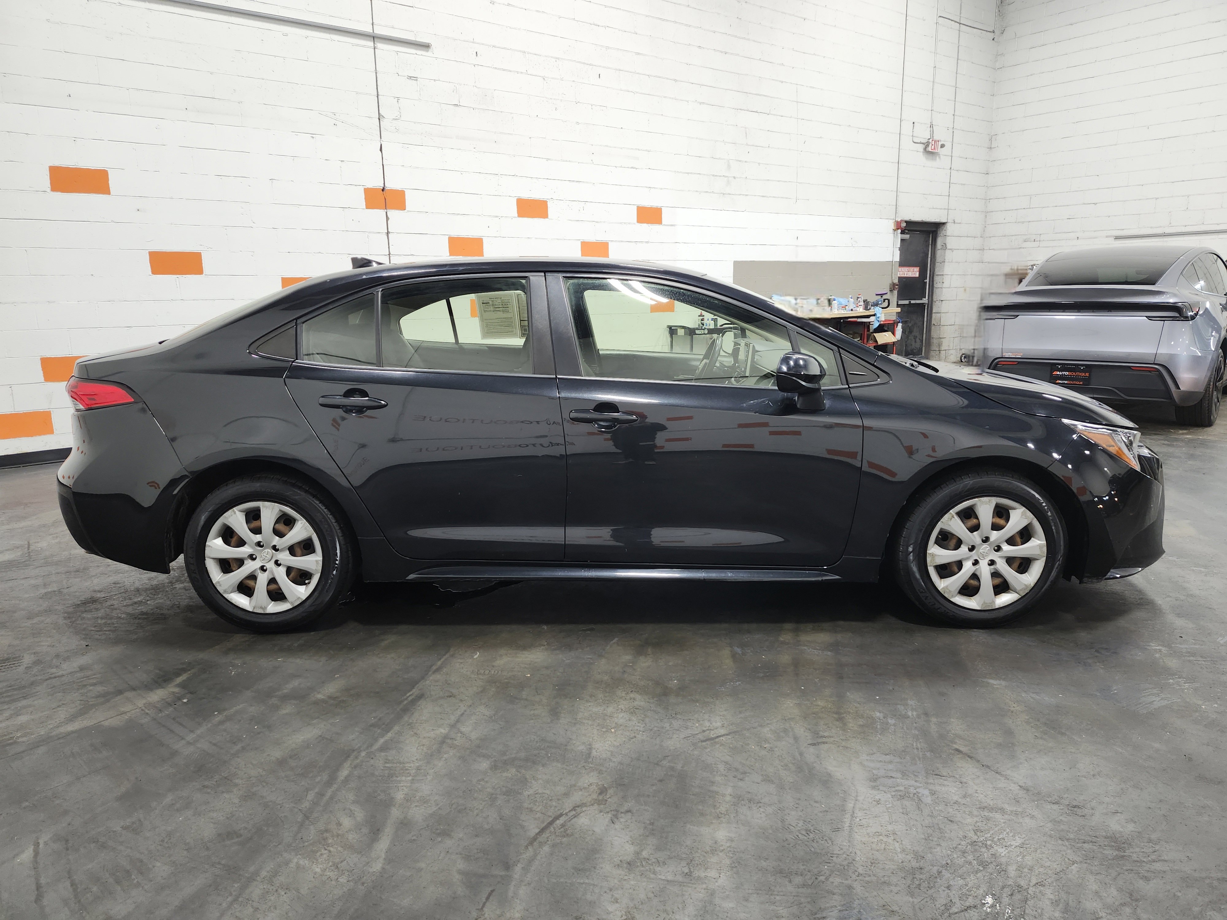 Used 2020 Toyota Corolla LE image 16