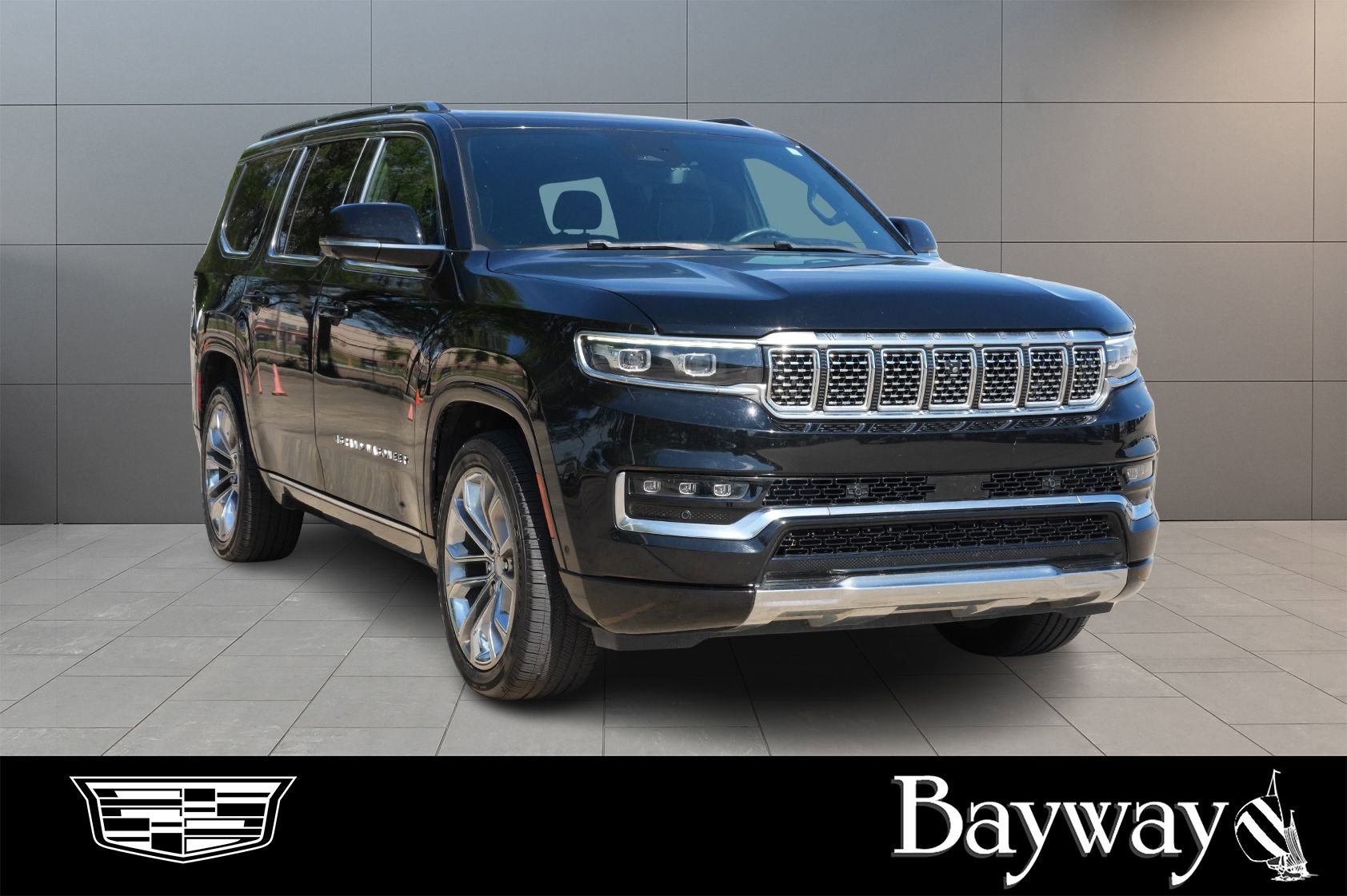 Used 2022 Jeep Grand Wagoneer Series II AWD/4WD image 3