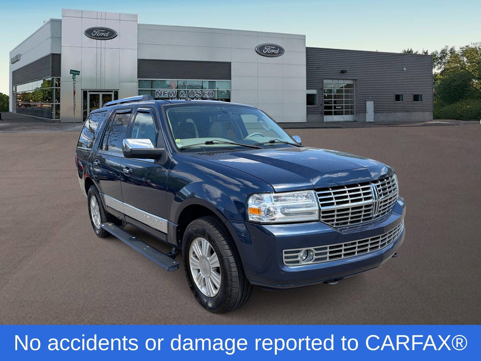 Used 2013 Lincoln Navigator 4WD w/ HD Trailer Tow Pkg image 2