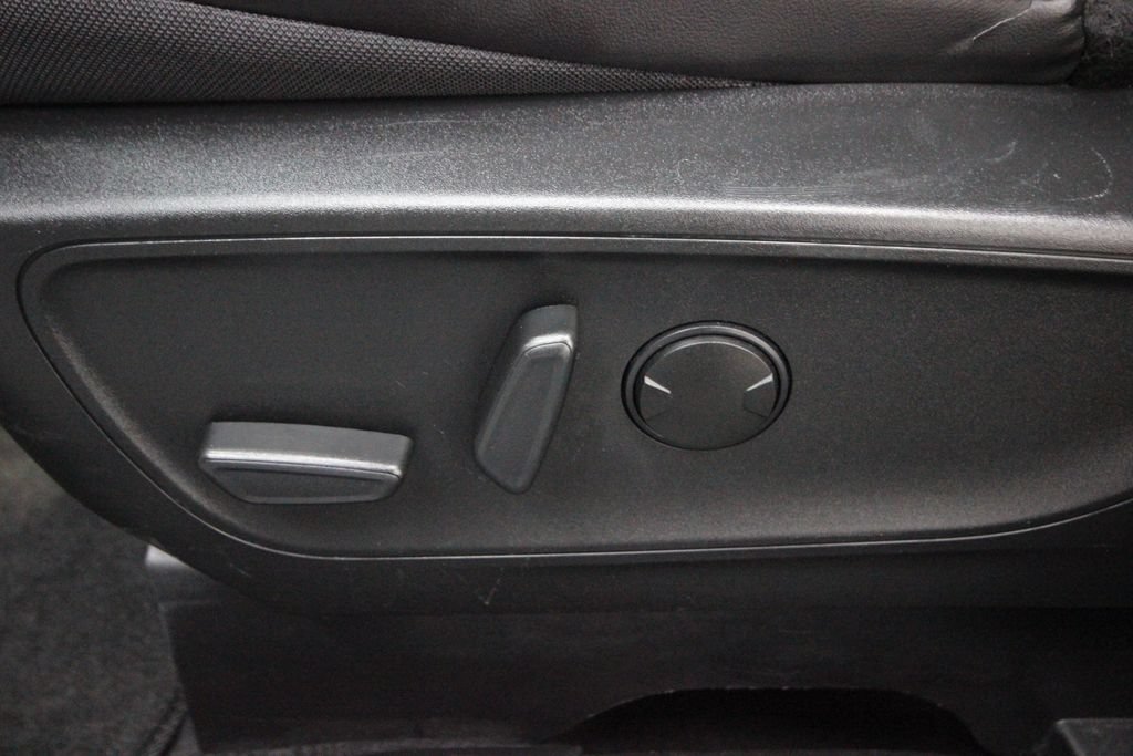 Used 2023 Ford Escape ST-Line AWD/4WD image 15