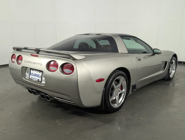 Used 1999 Chevrolet Corvette Coupe w/ Memory Pkg RWD image 8