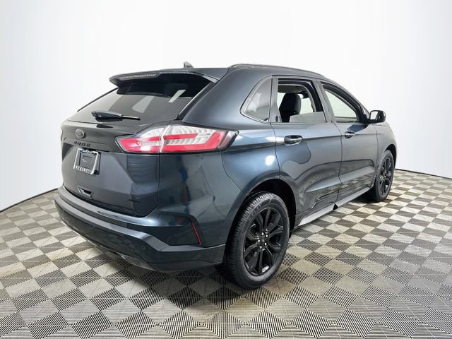 Used 2024 Ford Edge SE w/ Black Appearance Package AWD/4WD image 3