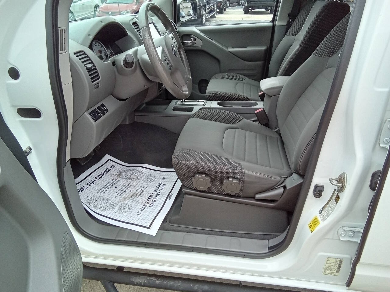 Used 2019 Nissan Frontier Desert Runner RWD image 17