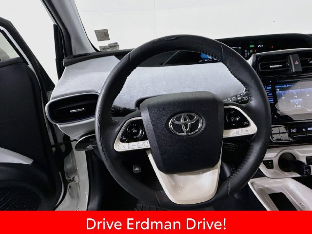 Certified 2016 Toyota Prius Four Touring FWD image 11