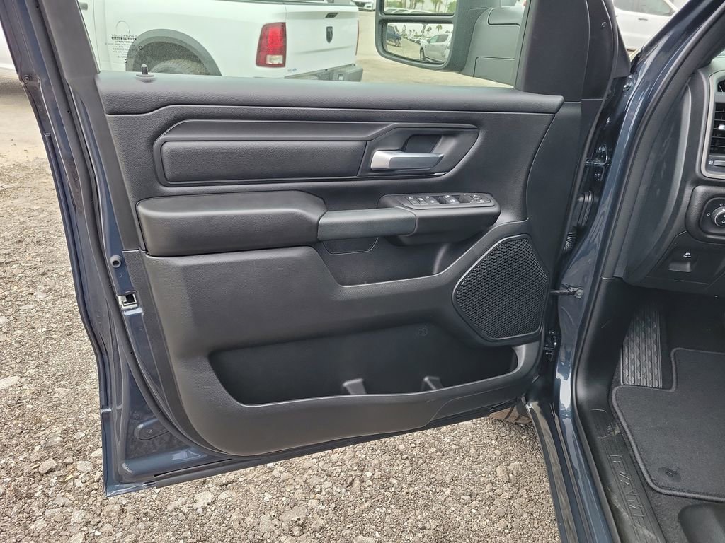 New 2026 RAM 1500 Express AWD/4WD image 6