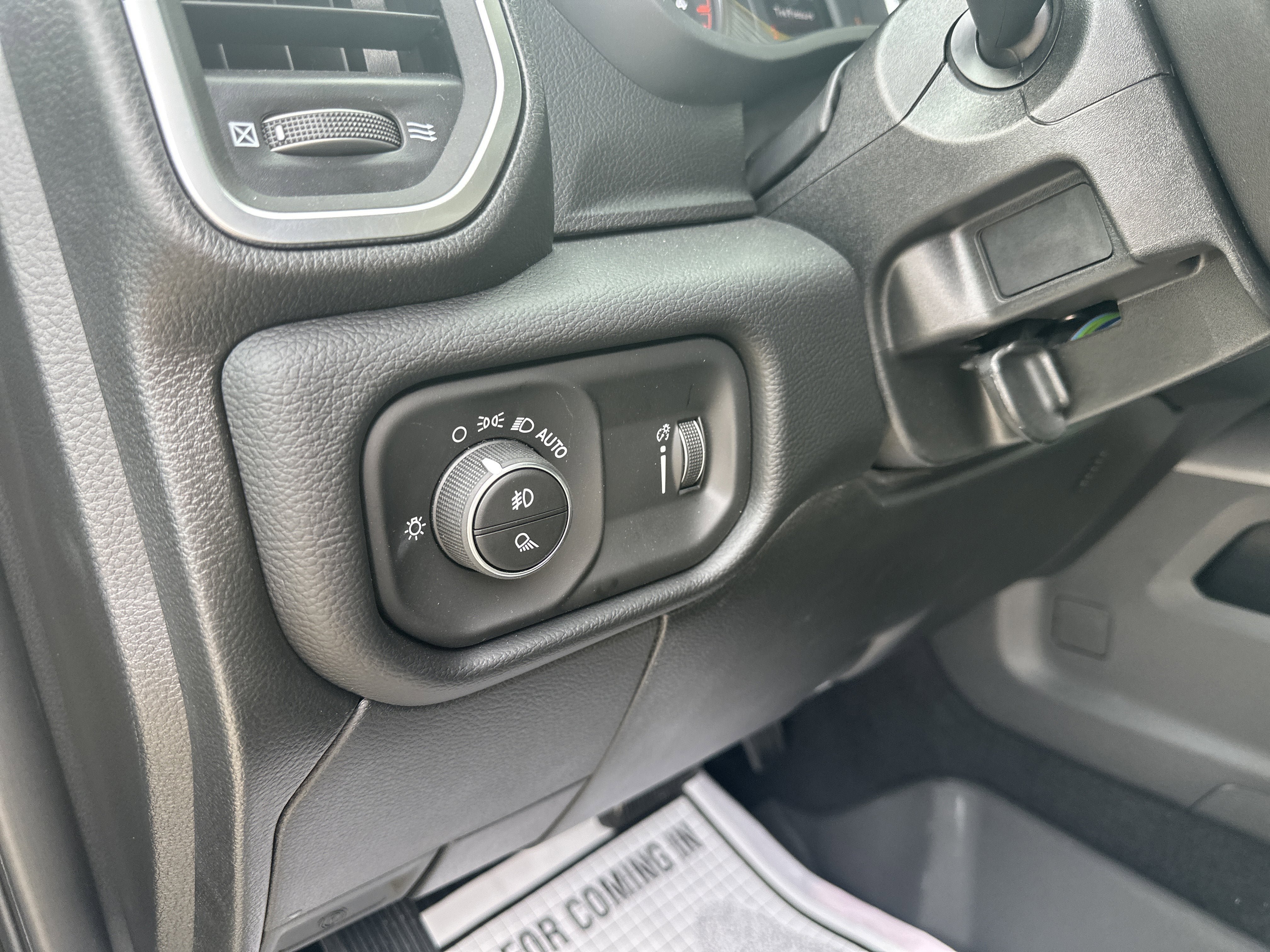 New 2026 RAM 2500 Big Horn AWD/4WD image 31