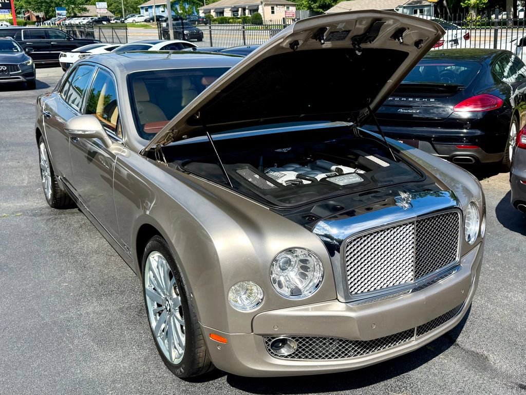 Used 2016 Bentley Mulsanne RWD image 4