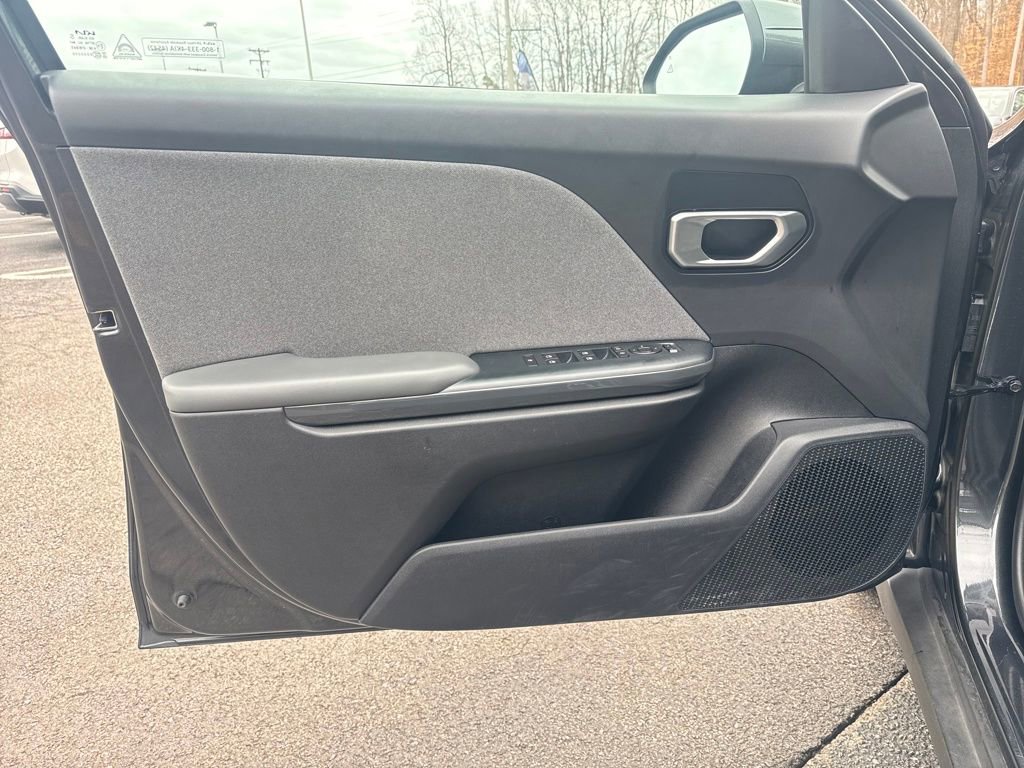 Used 2025 Kia K4 EX image 25
