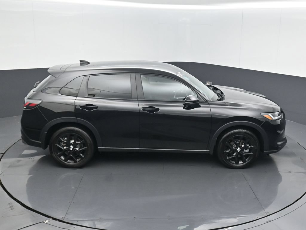 Used 2025 Honda HR-V Sport image 14