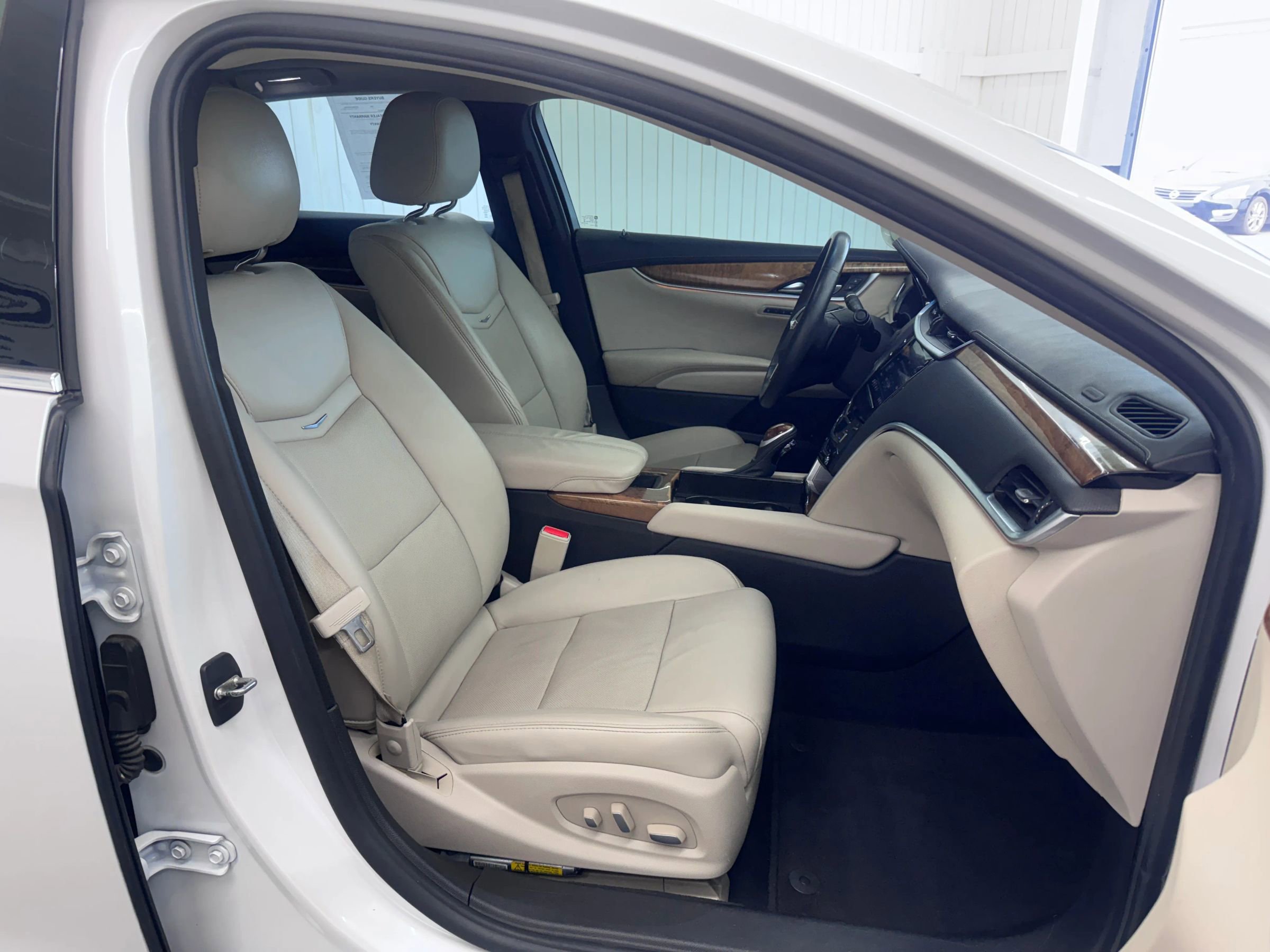 Used 2018 Cadillac XTS Luxury image 10