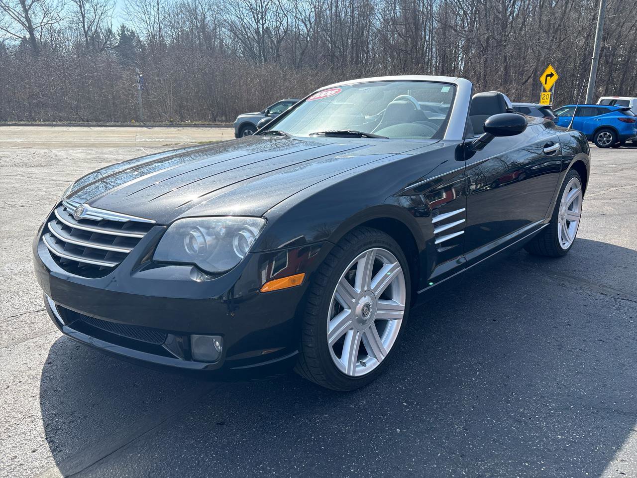 Used 2006 Chrysler Crossfire Limited RWD image 3