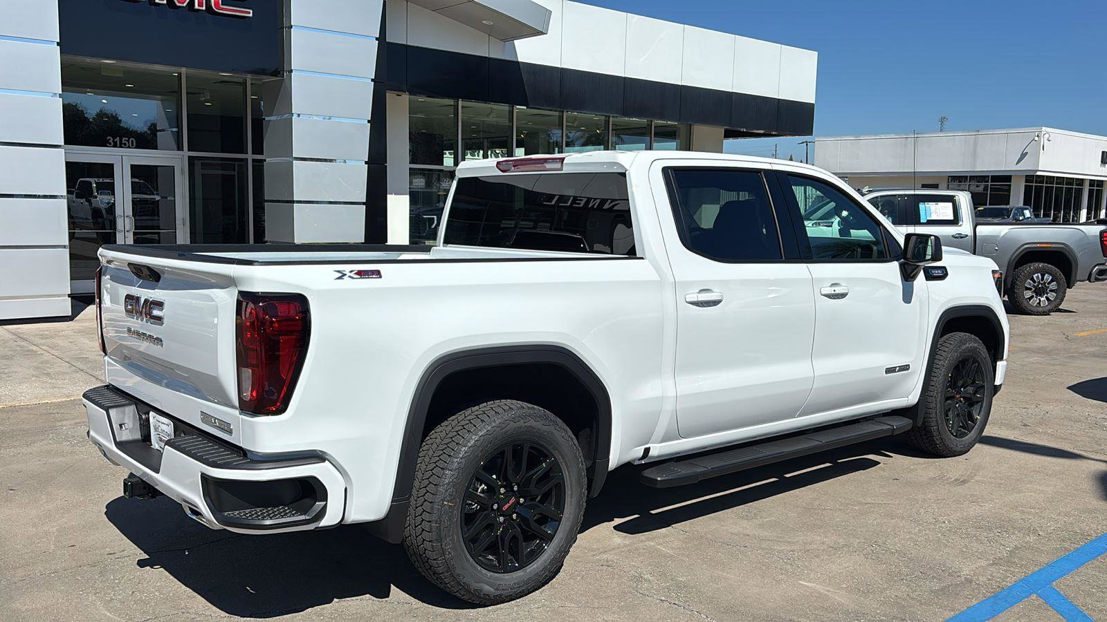 New 2026 GMC Sierra 1500 Elevation w/ X31 Off-Road Package AWD/4WD image 8