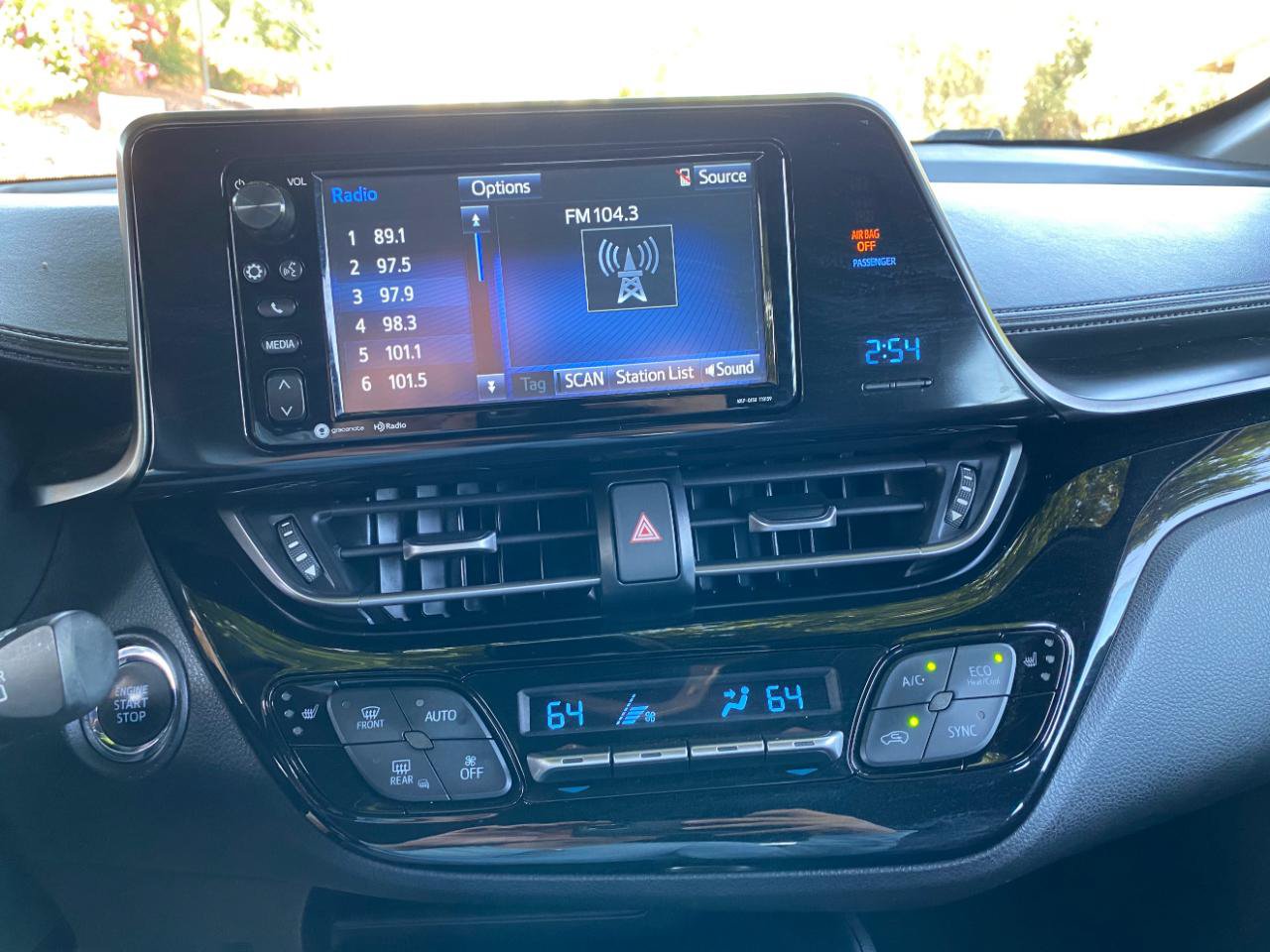 Used 2018 Toyota C-HR XLE FWD image 66