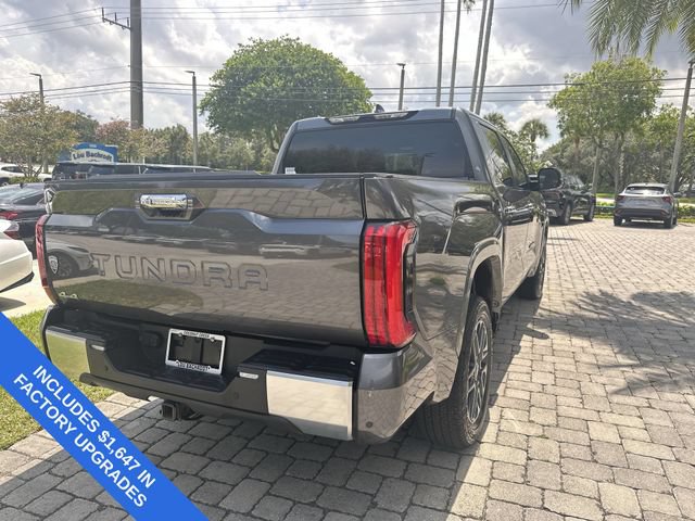 Used 2025 Toyota Tundra Limited AWD/4WD image 37