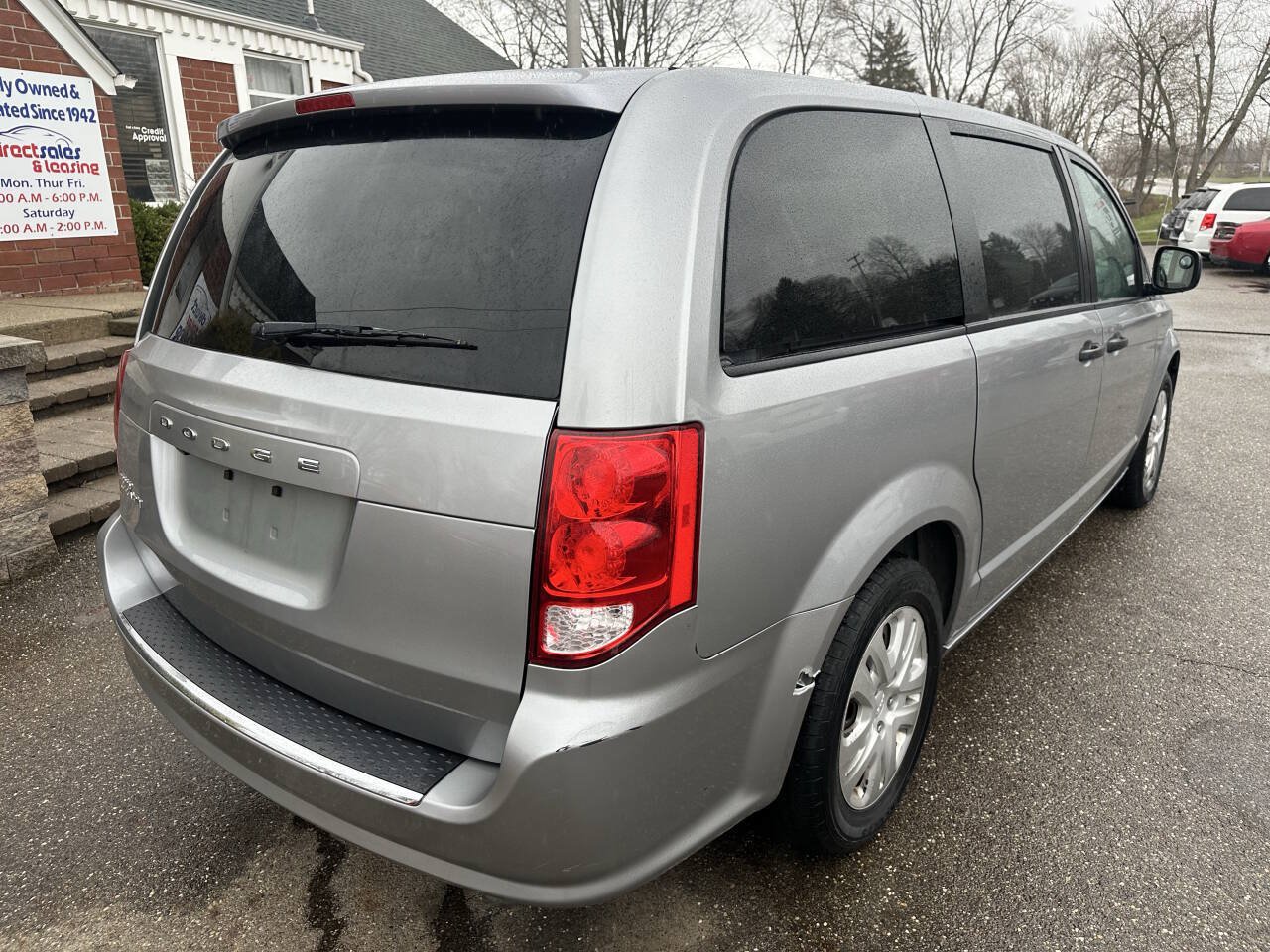 Used 2019 Dodge Grand Caravan SE FWD image 8