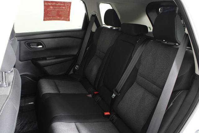 Certified 2024 Nissan Rogue SV FWD image 21