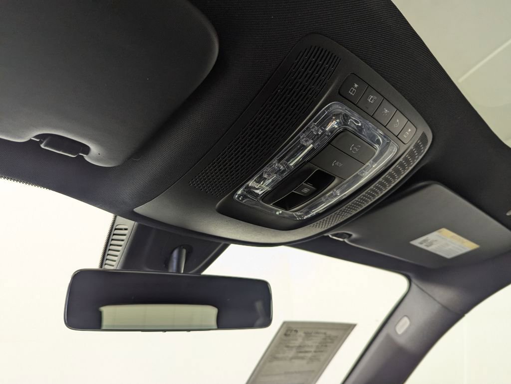 Used 2021 Mercedes-Benz GLB 250 image 52