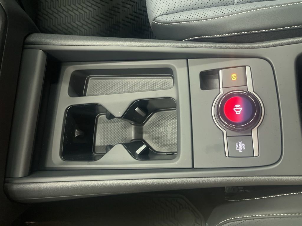 New 2026 Volkswagen Tiguan SE R-Line FWD image 25